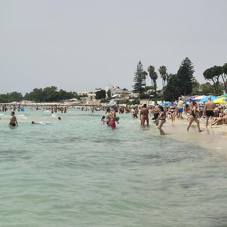 Appartamenti In Villa Polimnia Fontane Bianche Bagian luar foto