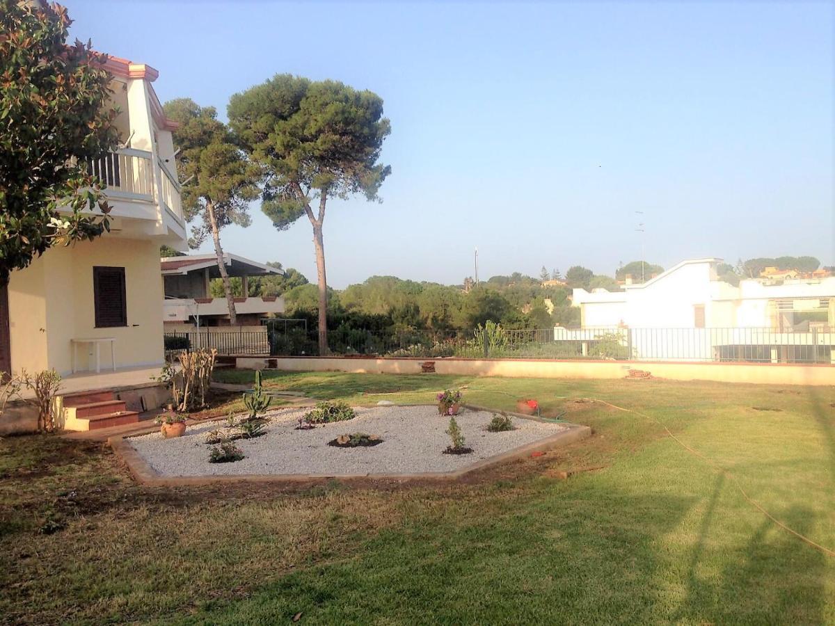 Appartamenti In Villa Polimnia Fontane Bianche Bagian luar foto