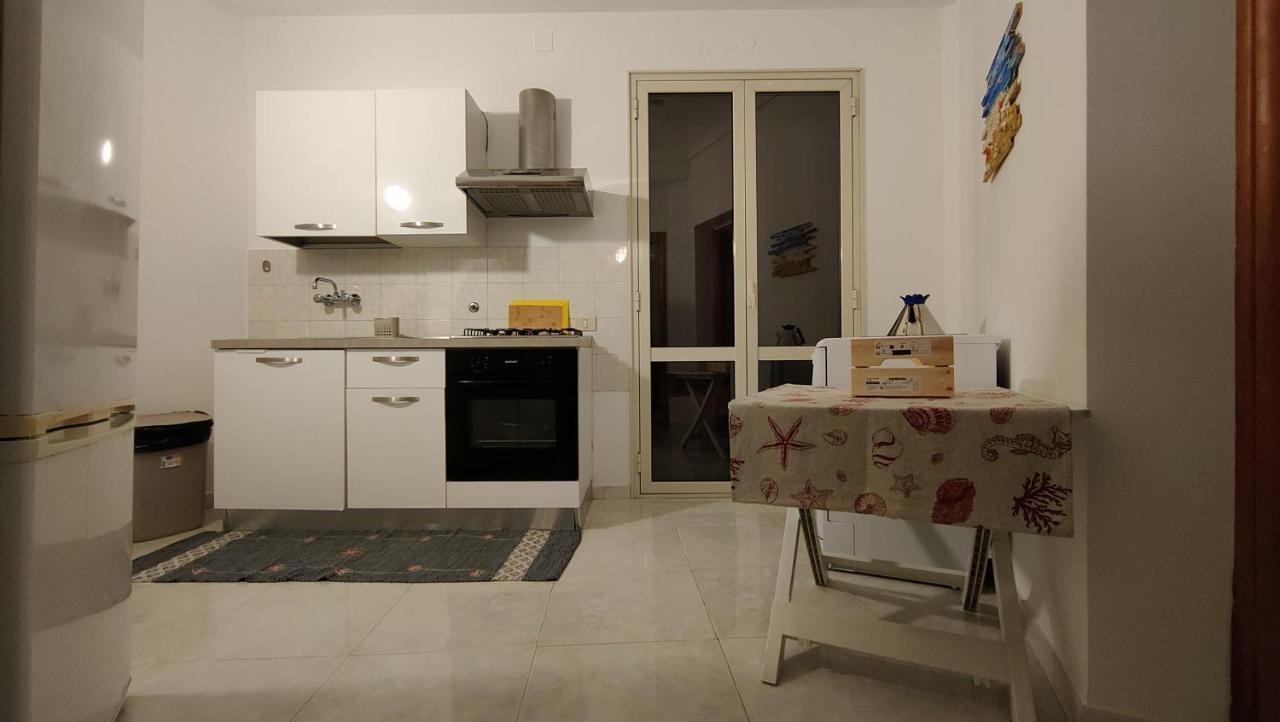 Appartamenti In Villa Polimnia Fontane Bianche Bagian luar foto