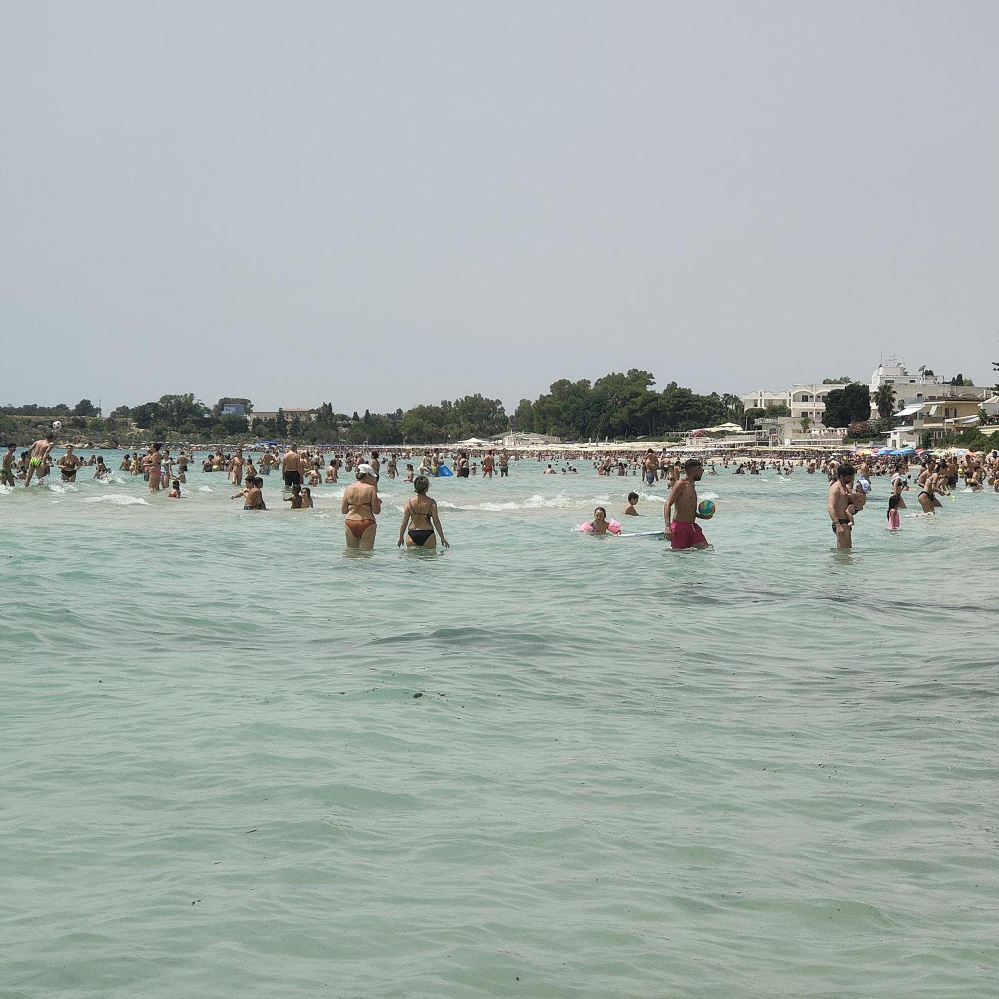 Appartamenti In Villa Polimnia Fontane Bianche Bagian luar foto